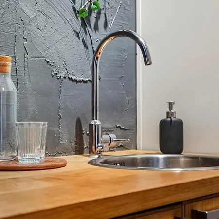 公寓 4br In Centre W Quiet Windows & Stockmann 50m 赫尔辛基