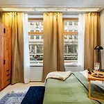 4br In Centre W Quiet Windows & Stockmann 50m
