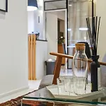 4br In Centre W Quiet Windows & Stockmann 50m דירה הלסינקי