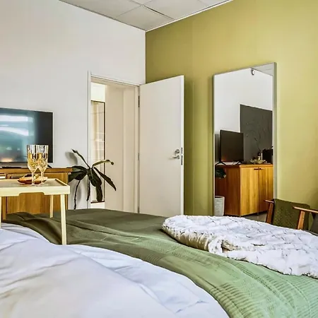 4br In Centre W Quiet Windows & Stockmann 50m 아파트 *