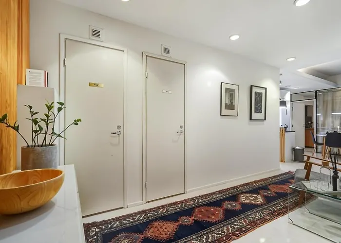 4br In Centre W Quiet Windows & Stockmann 50m