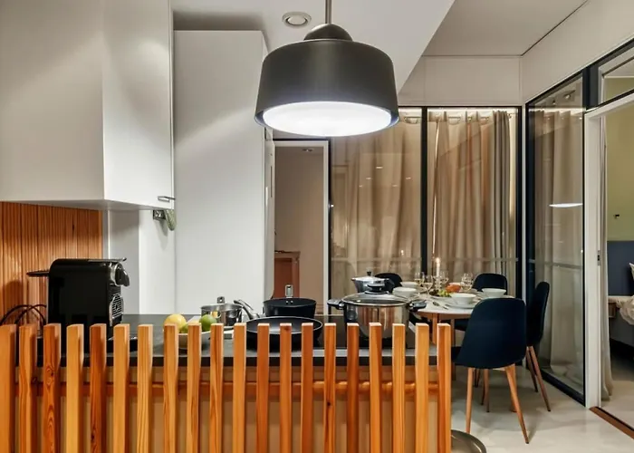 4br In Centre W Quiet Windows & Stockmann 50m Helsinki