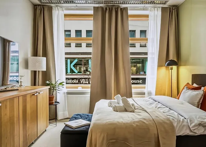 4br In Centre W Quiet Windows & Stockmann 50m Apartment *