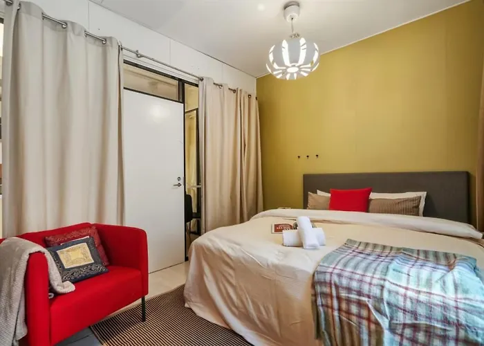 4br In Centre W Quiet Windows & Stockmann 50m Apartment Helsinki