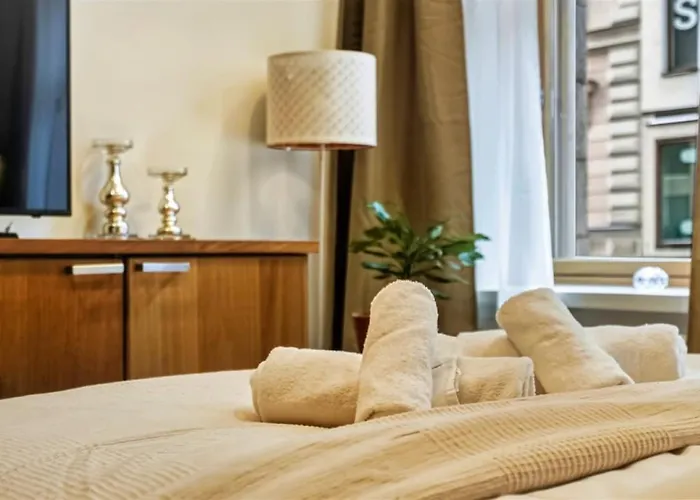 Apartment 4br In Centre W Quiet Windows & Stockmann 50m