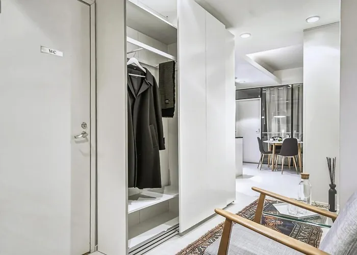 Apartment 4br In Centre W Quiet Windows & Stockmann 50m